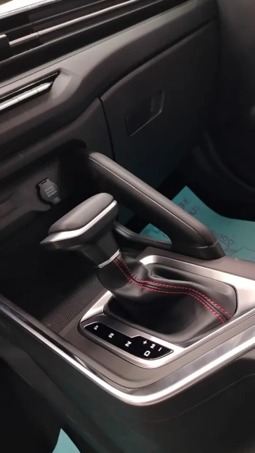 Geely X3 PRO 2026 Livan