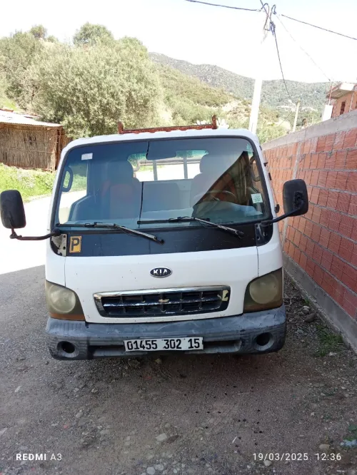 Kia k 2700 2002