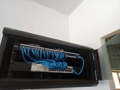 SmartGuard DZ لتركيب وصيانة كاميرات المراقبة وشبكات الاعلام الآلي