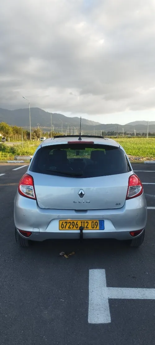 Renault Clio 3 2012 Night and Day