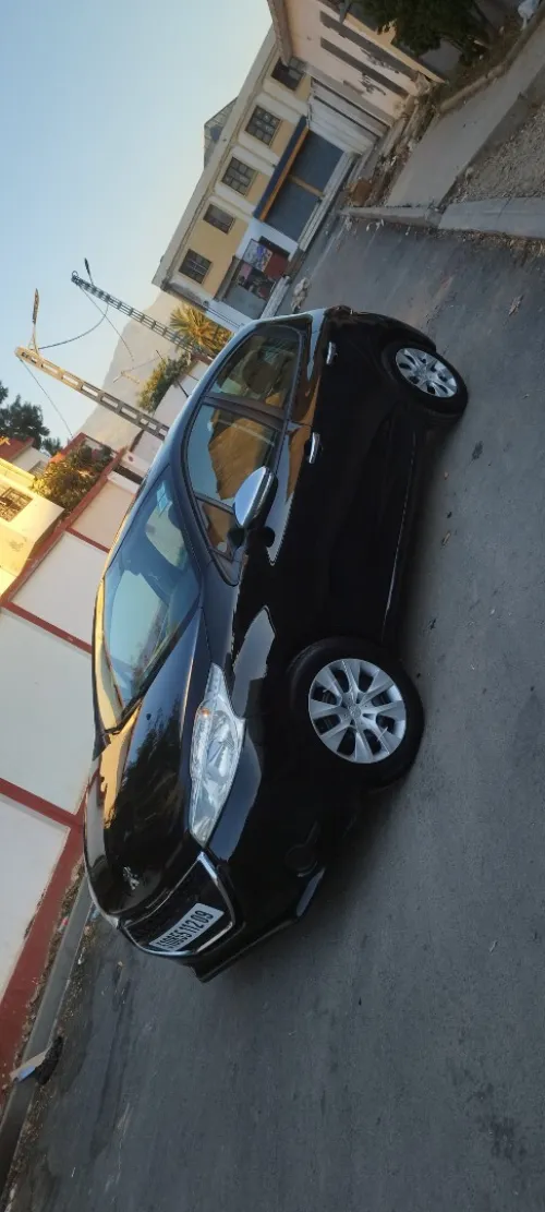 Peugeot 208 2012 Fennec