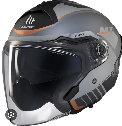 Deux casques - ARAI - MT COSMO