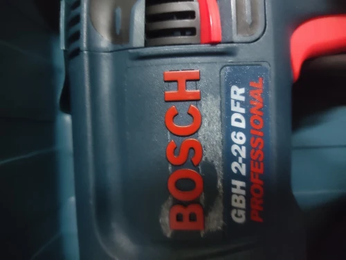 Perceuse à percussion Bosch 800W neuve avec accessoires