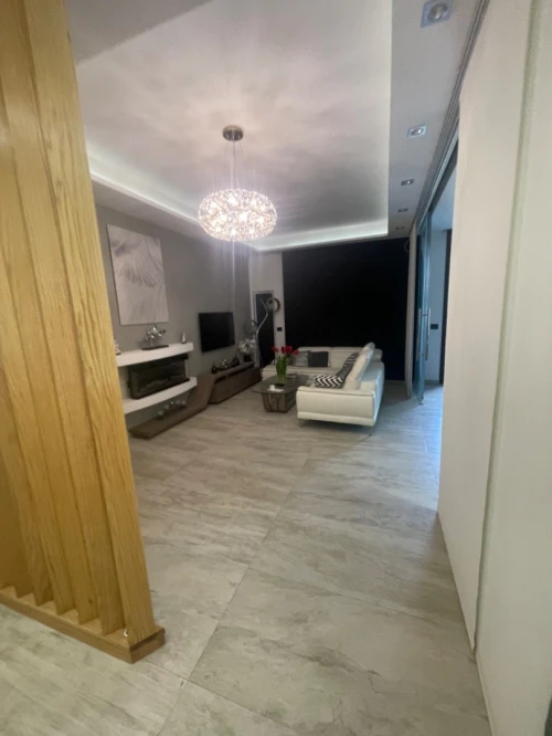 Cherche achat Appartement F7 Alger Alger centre