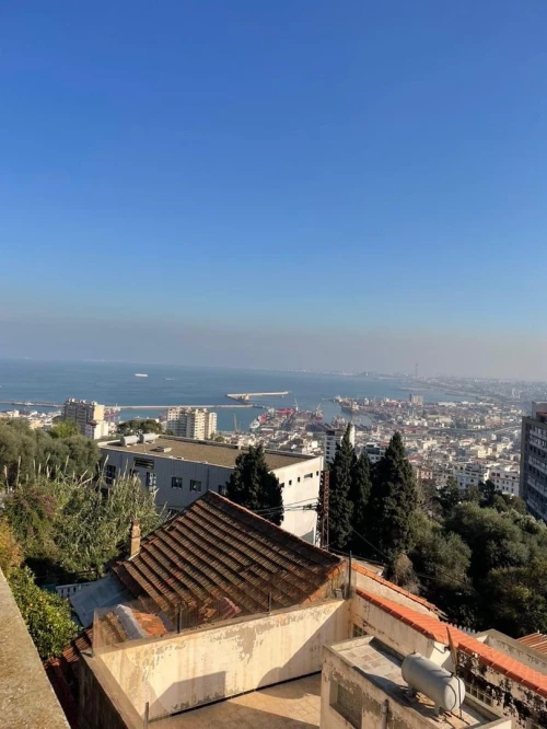 Cherche achat Appartement F7 Alger Alger centre