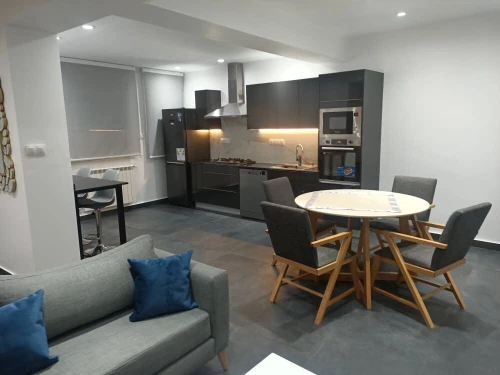Cherche location Appartement F10 Alger Alger centre