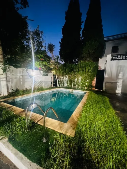 Cherche location Appartement F10 Alger Alger centre