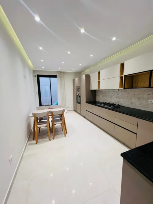 Cherche location Appartement F10 Alger Alger centre