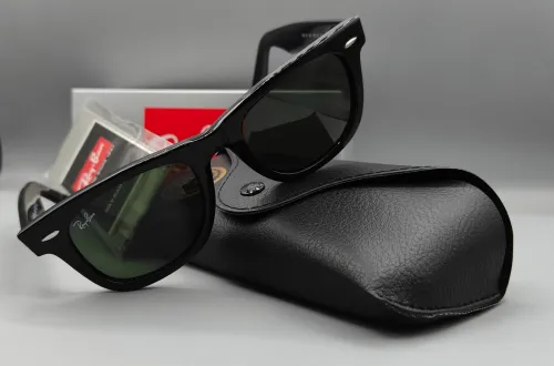Ray-Ban wayfarer 