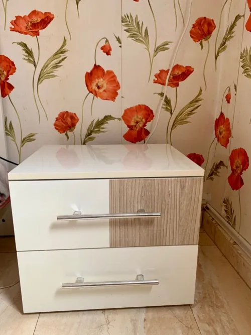 Chambre à coucher italienne avec sommier et matelas (melamine) 