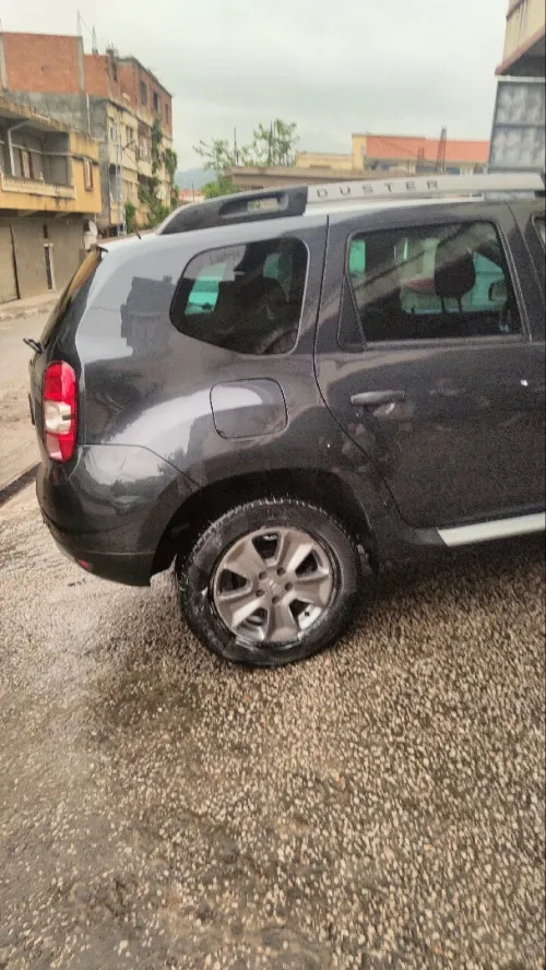 Dacia Duster 2015 Laureate