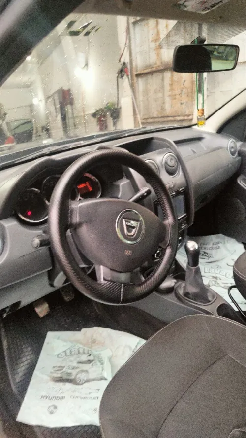 Dacia Duster 2015 Laureate