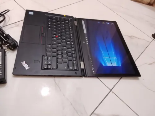 Lenovo ThinkPad X1 Yoga, Écran tactile, Rotation à 360, Intel Core i7 6èm, SSD 256 Go, RAM 08 GO