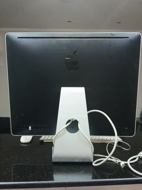 بيع مستعجل  iMac appel Fin 2009 24 pouces