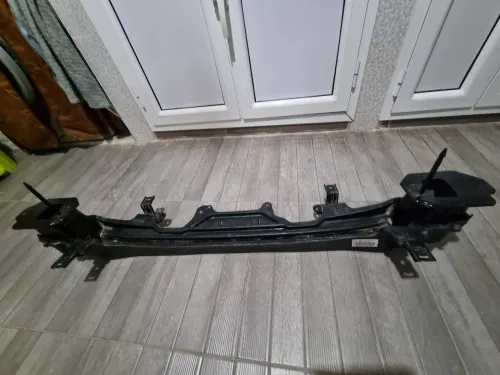 Traverse parchoc arrière kia stonic Kx1 