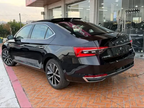 Skoda Superb 2025 Luxury