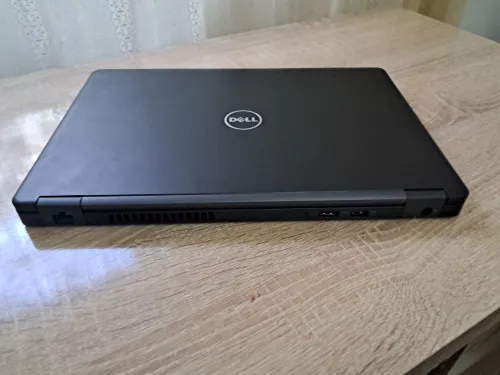 portable DELL Latitude Core i5 7Th GEN | Windows 11 Pro |14" Full HD | 08 Go RAM SSD M.2 256 Go