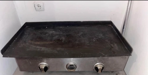 MATÉRIEL RESTAURANT FRITEUSE GAZ,PLANCHA GAZ