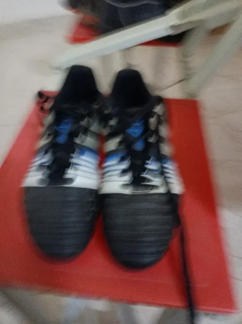 Chaussure de foot 36 adidas