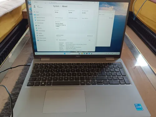 Dell latitude 5520 i5-11th gen Belgique