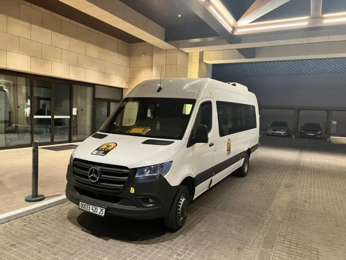 Location mini bus Mercedes sprinter 20