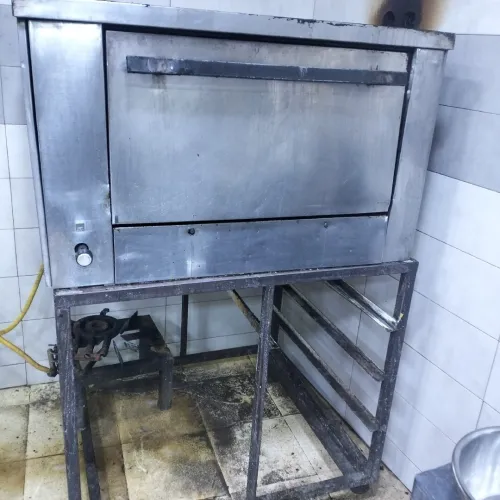 Matériel de pizzeria 