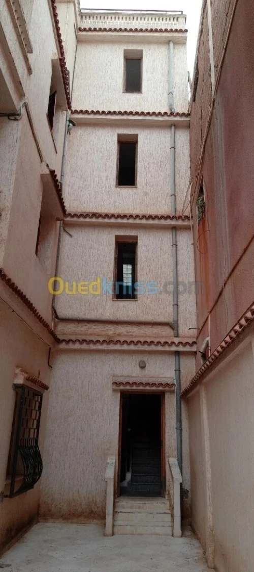 Location Appartement Niveau de villa F2 Alger Saoula