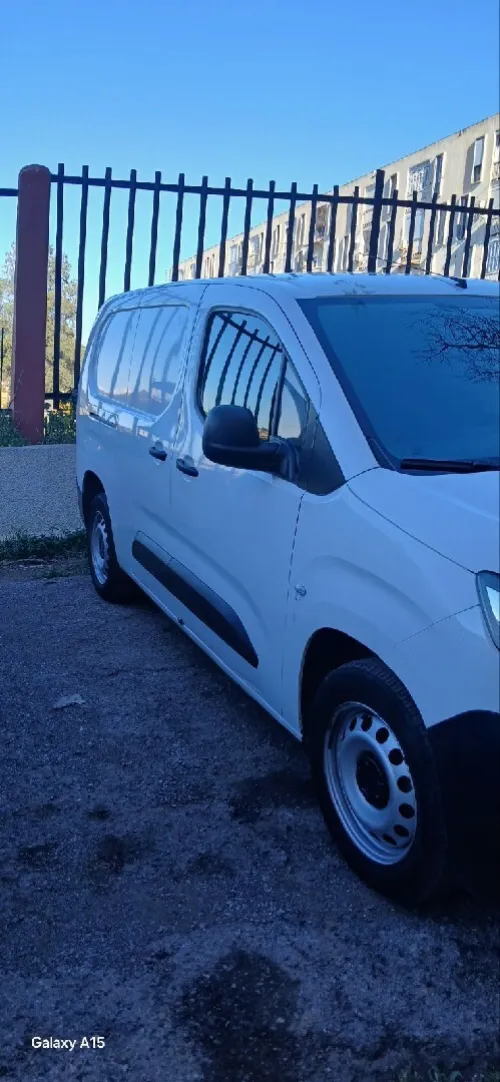 Citroen Berlingo 2021 Tolé niveau 1 châssis long