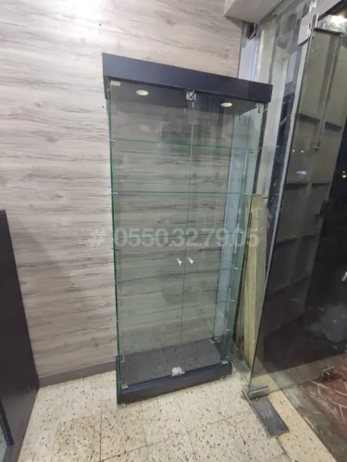Vitrine en verre de qualité à bon prix !