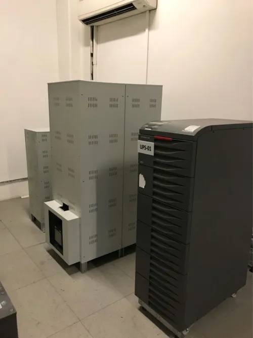 LE DÉPANNAGE ONDULEURS PAR UN PROFESSIONNEL