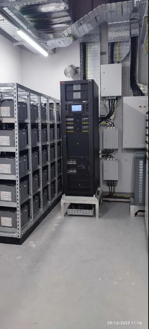 ONDULEUR ONLINE 10KVA 15KVA 20 KVA TRIPHASE 