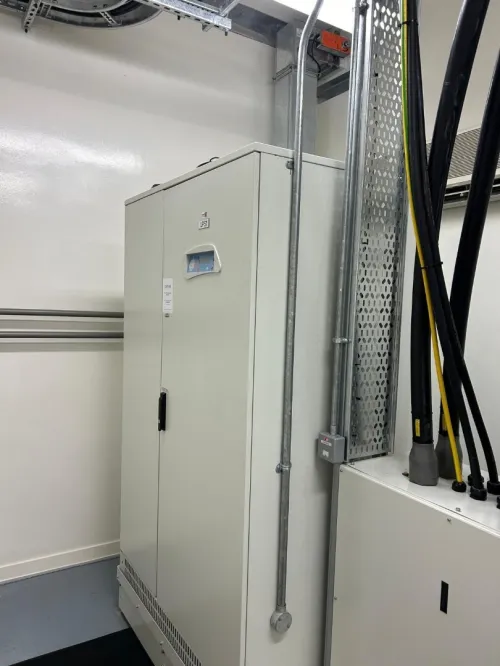 ONDULEUR On-Line, 10kVA/10kW, Tour, 230V/400V,