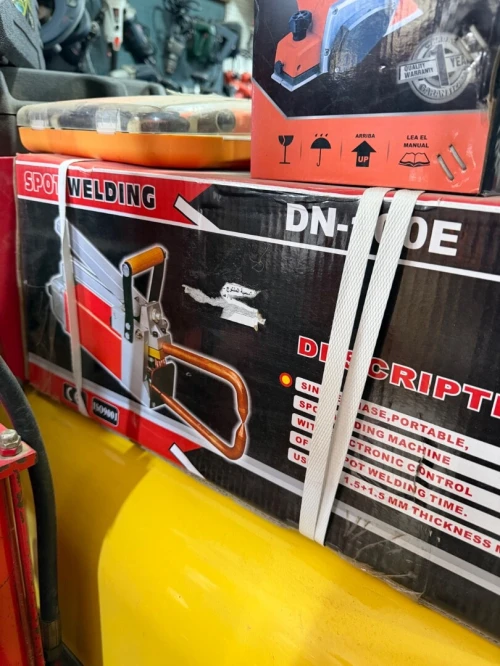 Machine de soudage par points industrielle