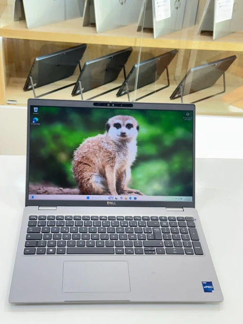 DELL LATITUDE 5540 i5-1350P 16GB 512  SSD ECRAN 15"FHD
