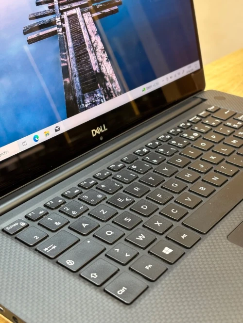 DELL XPS 15 9570 i7-8750H 16GB 512 SSD GPU NVIDIA GEFORCE GTX 1050TI TACTILE 4K 15 Puce
