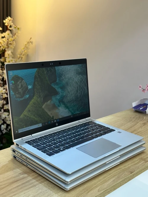 HP ELITEBOOK 1040 G6 i5-8365U 16GB 256 SSD TACTILE 360 ECRAN 14 FHD DISPONIBLE POUR LES ENTREPRISES
