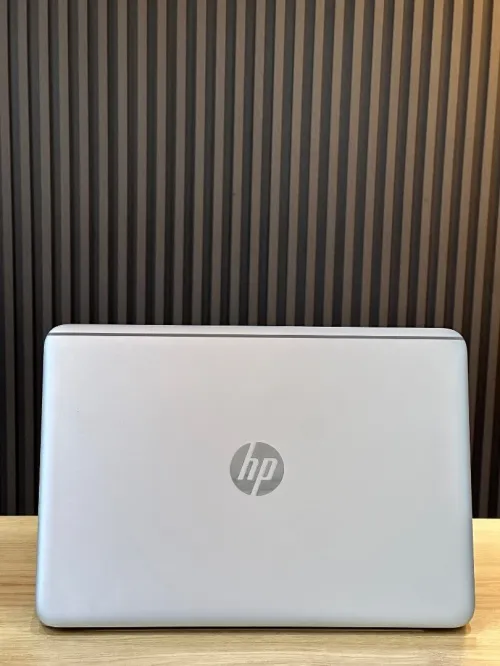 HP ELITEBOOK 840 G3 i5-6300U 8GB 256 SSD ECRAN 14"