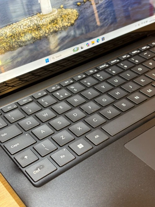 SURFACE LAPTOP 5 i7-1265U 16GB 256 SSD TACTILE ECRAN 13"2K