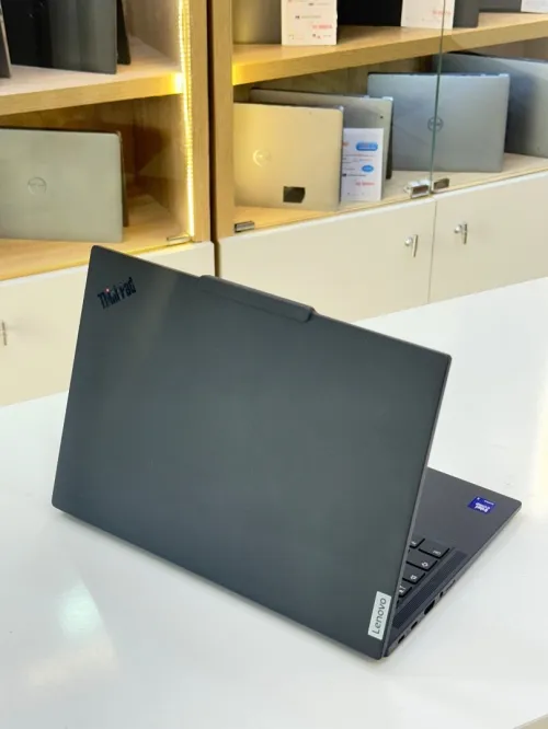 LENOVO THINKPAD T14s ULTRA 5 225U 16 GB 512 SSD ECRAN 14"FHD