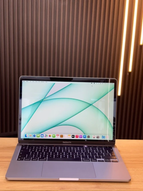 MACBOOK PRO 2022 M2 8GB 256 SSD ECRAN 13"2K ECRAN 13"2K CYCLE 27