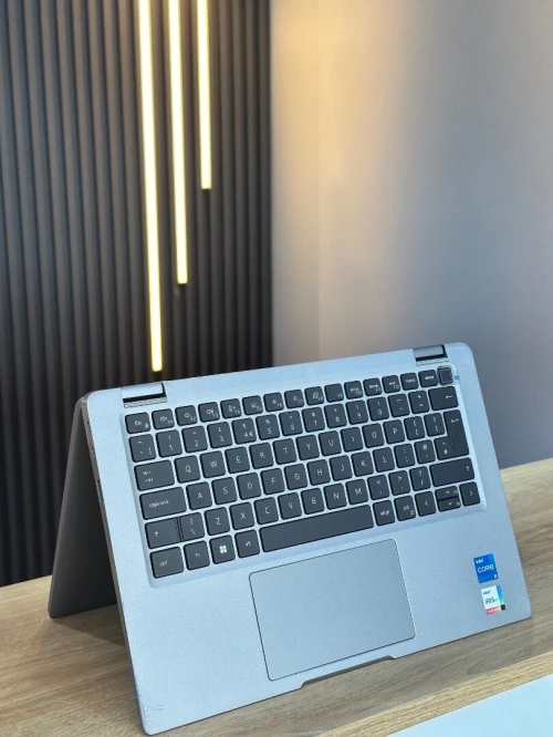 DELL LATITUDE 5330 2in1 i5-1235U 8GB 256 GB SSD ECRAN 13"FHD