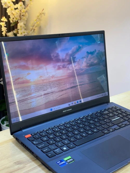 ASUS VIVOBOOK 15 i9-11900H 16GB 1TB SSD GPU NVIDIA GEFORCE RTX 3050TI OLED ECRAN 15"3K DIPONIBLE POUR LES ENTREPRISES