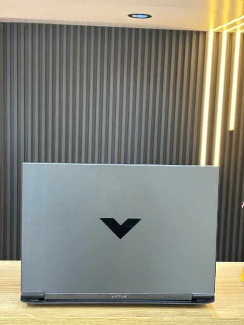 HP VICTUS 16 i7-13620H 16GB 512 SSD GPU NVIDIA GEFORCE RTX 4060 8GB ECRAN 16FHD