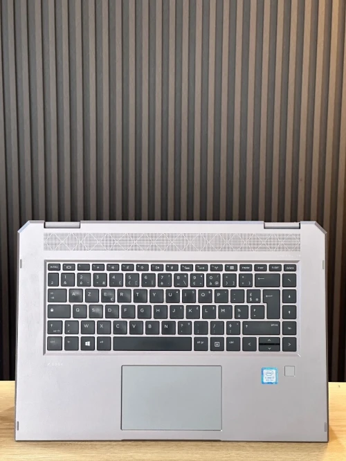HP ZBOOK 15 i7-9750H 16GB 512 SSD ECRAN 15"FHD TACTILE 360 GPU NVIDIA QUADRO P1000 4GB