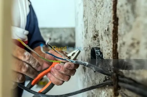 ELECTRICIEN DU BATIMENT