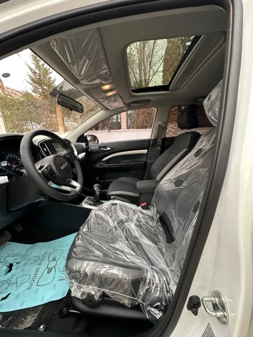 Kia KX1 2025 