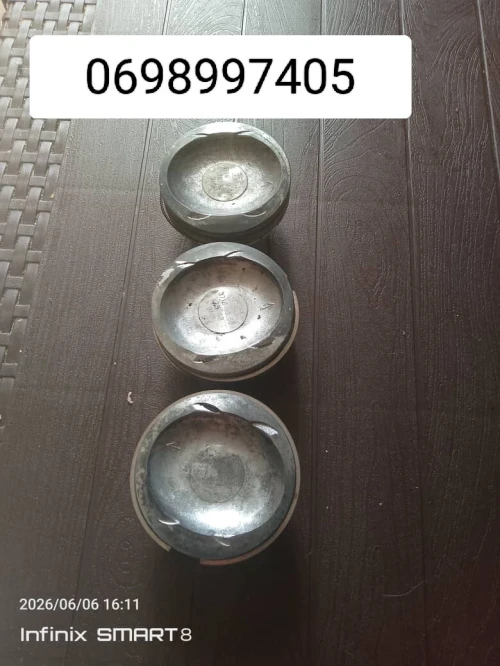 (03)  301 pistons  Peugeot