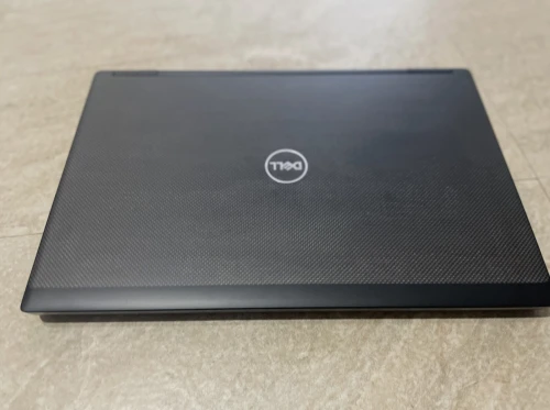 Dell Précision 7730 /I7 8750H/ DDR4 32 Gb/ SSD NVMe 512Gb/ Nvidia quadro P4200 8Go DDR5 