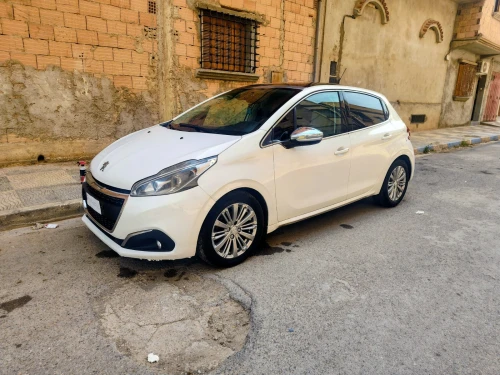 Peugeot 208 2019 Allure