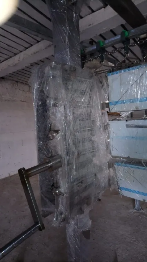 Chambre froids و مشبحة دواجن تسع 500 دجاجة في الساعة